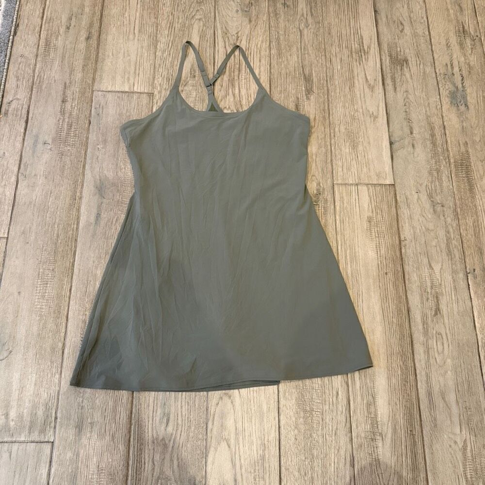 Outdoor Voices XL moss Green Athletic Dress
